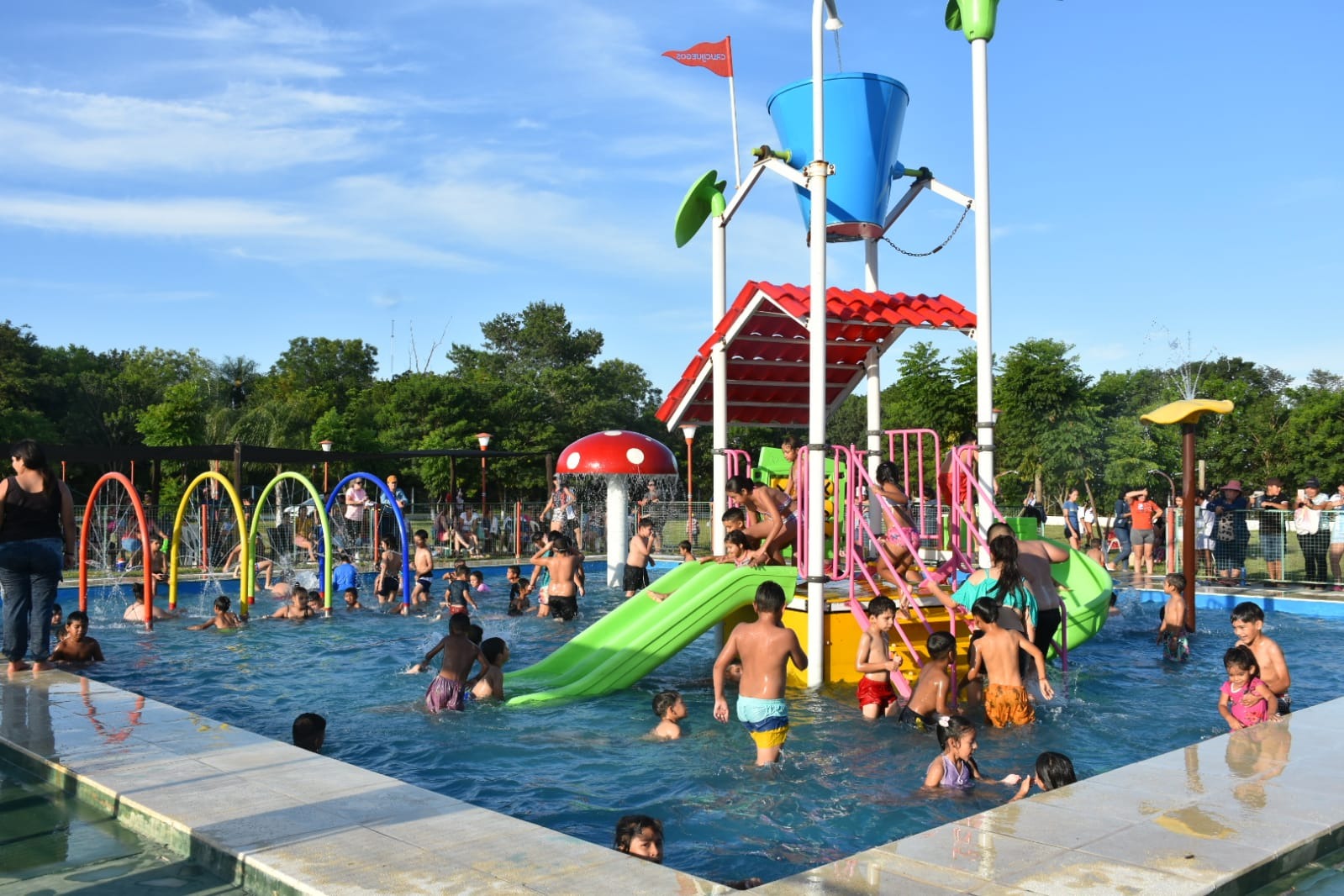 Buena Vista abre la temporada de verano en el Natatorio Municipal