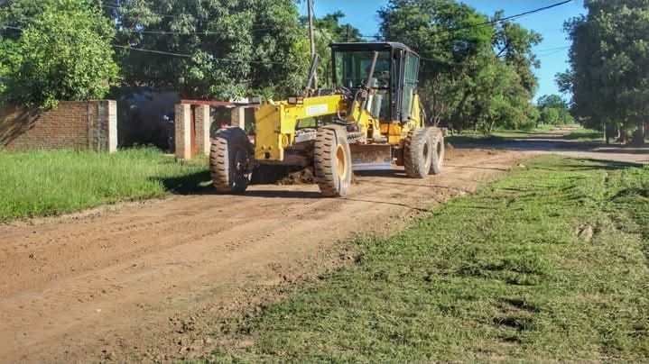 Riacho He Hé: trabajos de mantenimiento y arreglo de calles en el barrio 25 de Mayo