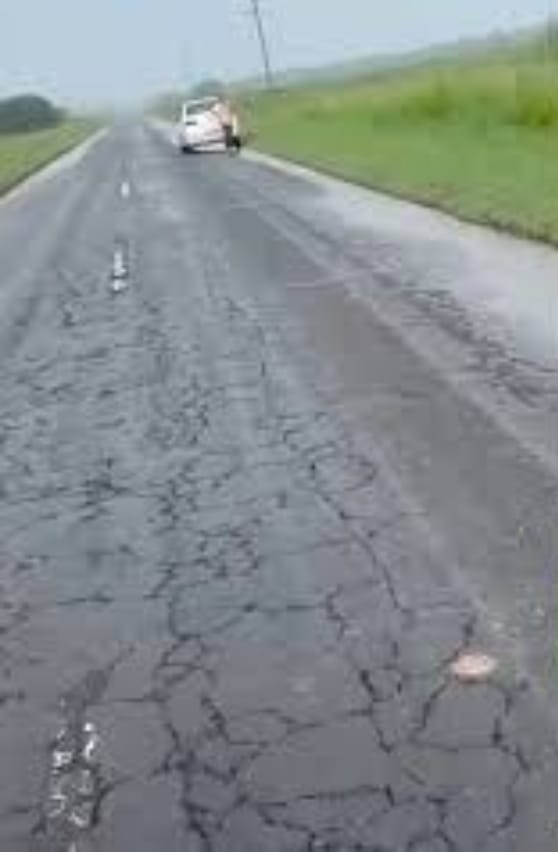 Ruta Nacional 86 en estado crítico: reclamos por el grave deterioro entre Isla Azul y Belgrano