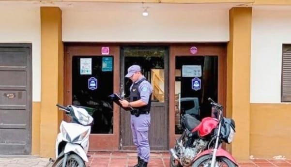 Laguna Blanca: por ruidos molestos y circulación peligrosa, dos motos fueron retiradas de circulación tras un operativo policial