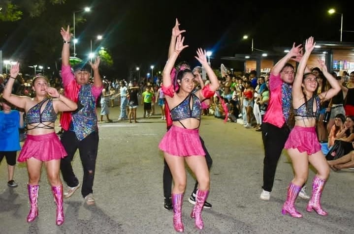Herradura celebró el Carnaval del Mercado Comunitario de Emprendedores