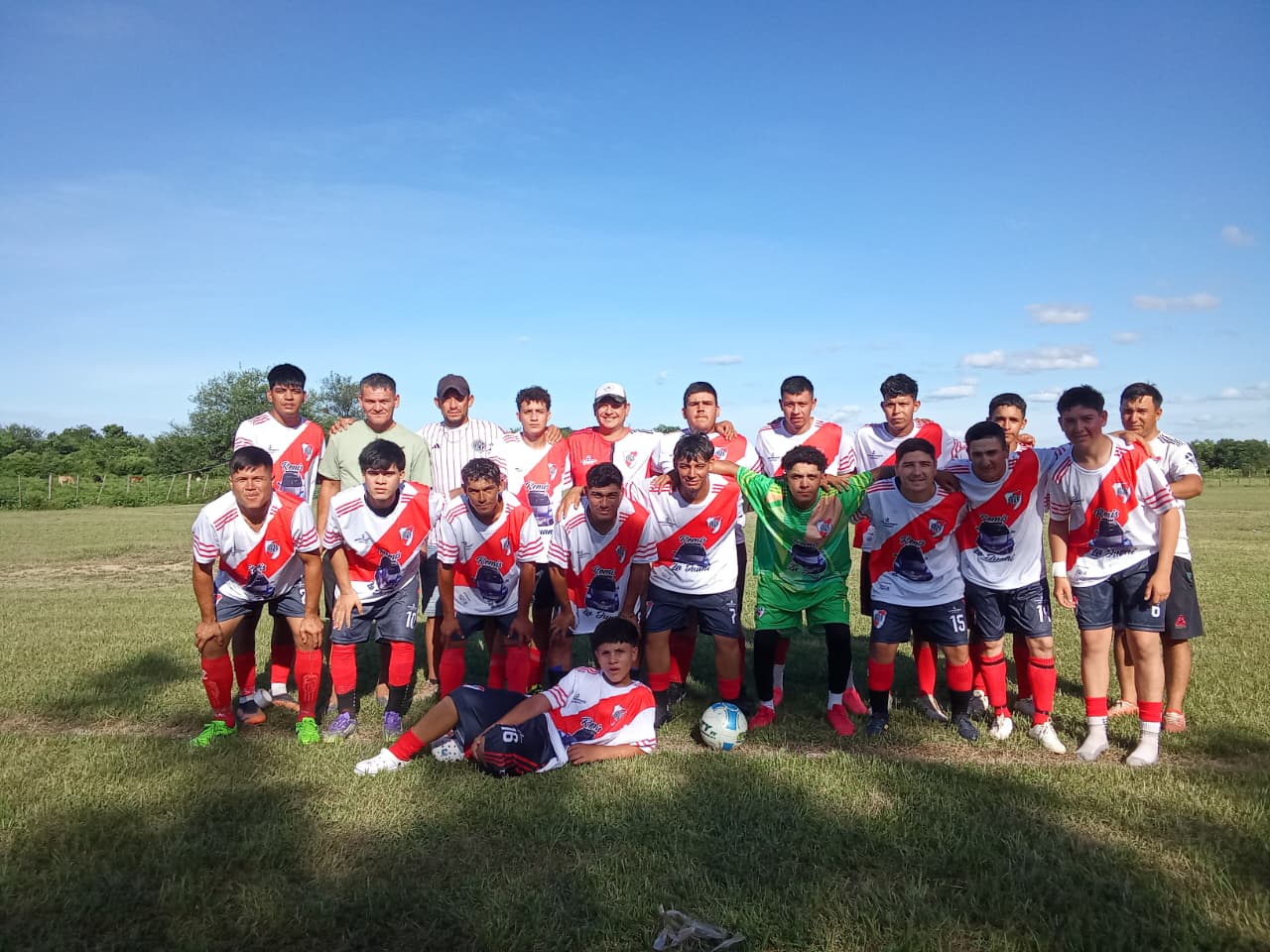 Tres Lagunas River ganó de visita y sumó puntos clave en la Liga Puntaporense