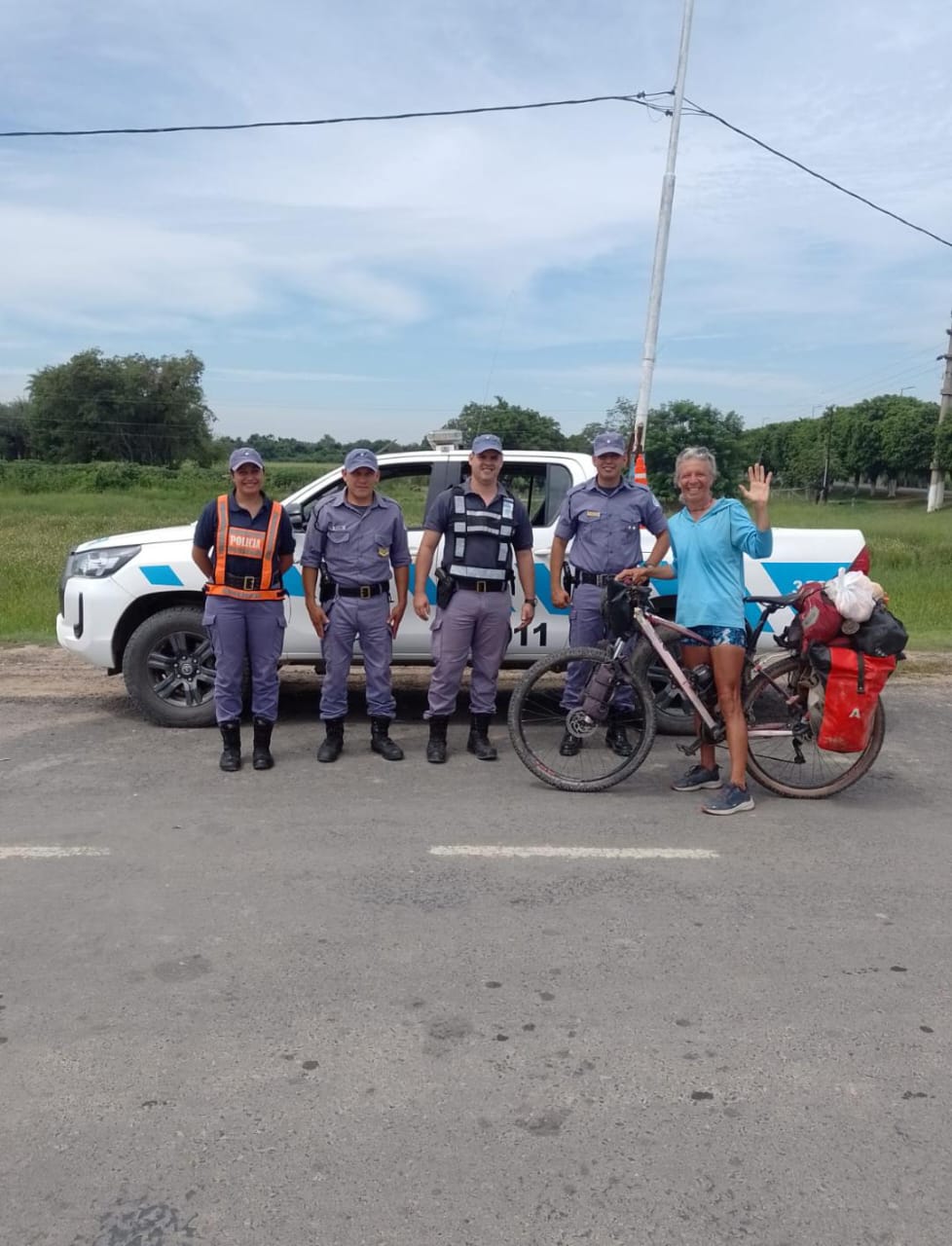 El Espinillo: la Policía Provincial brindó seguridad al ciclista Guido Solari