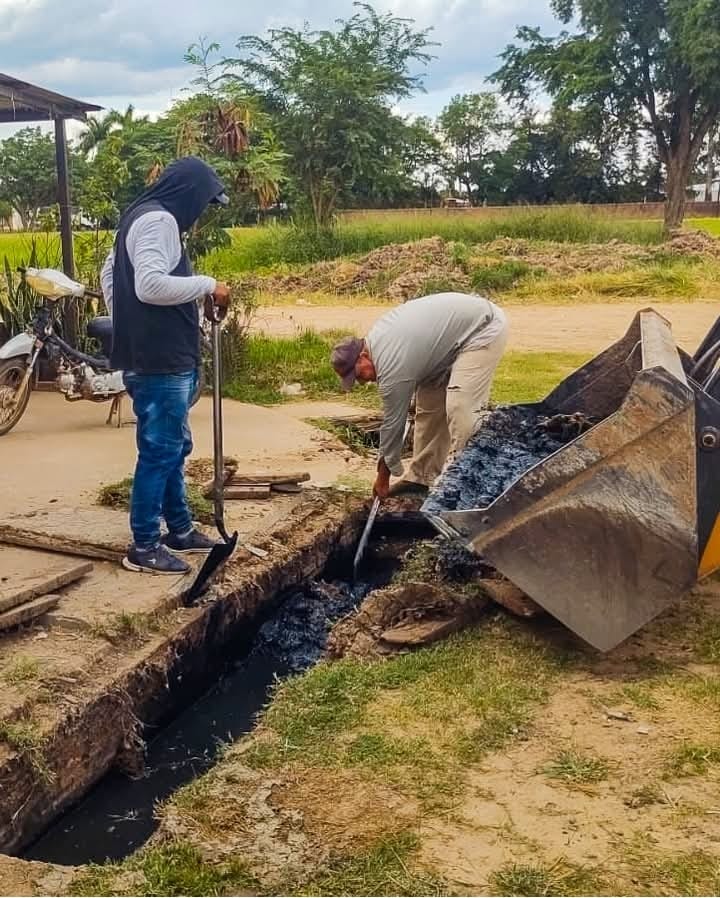 Pirané refuerza el operativo de limpieza y saneamiento en el barrio Hipotecario