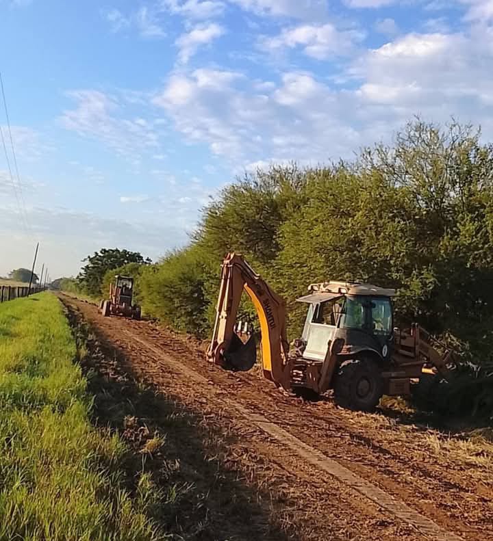 Misión Tacaaglé: continúan los trabajos de reparación y cuneteo en caminos vecinales