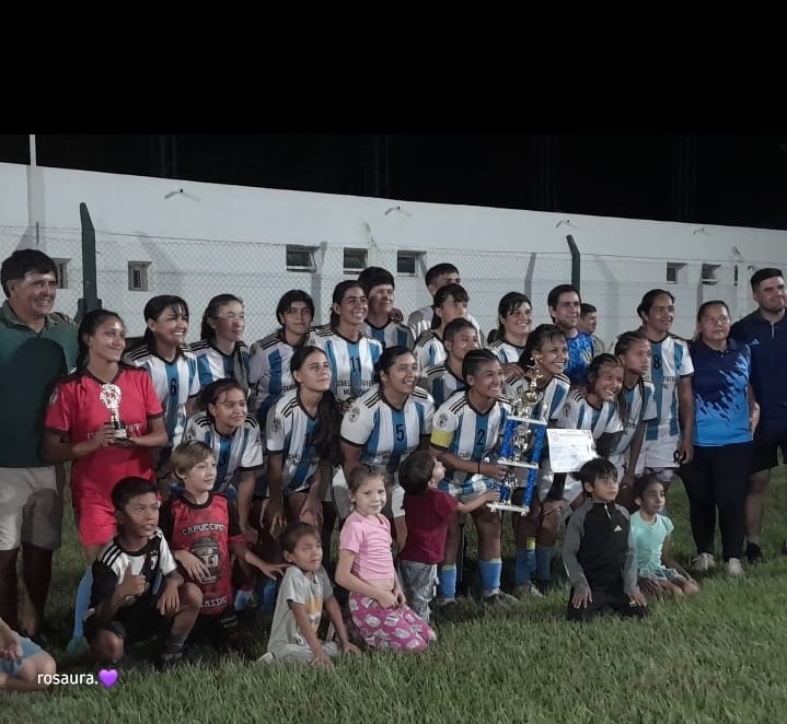 Invictas y campeonas: El Espinillo gritó fuerte en Laguna Blanca