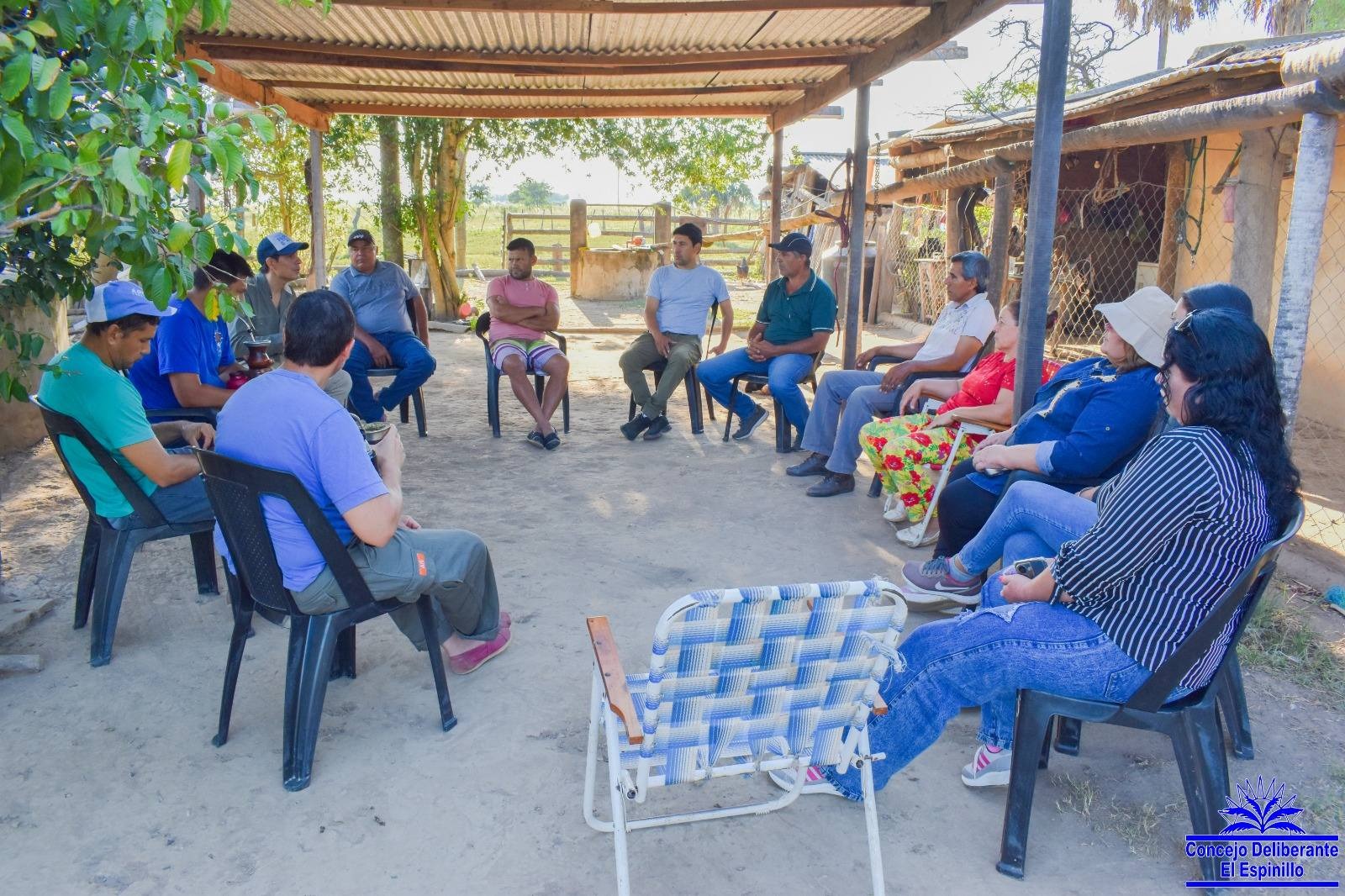 EL ESPINILLO:𝐂𝐨𝐧𝐜𝐞𝐣𝐚𝐥𝐞𝐬 𝐫𝐞𝐟𝐮𝐞𝐫𝐳𝐚𝐧 𝐞𝐥 𝐚𝐜𝐨𝐦𝐩𝐚ñ𝐚𝐦𝐢𝐞𝐧𝐭𝐨 𝐚 𝐩𝐫𝐨𝐝𝐮𝐜𝐭𝐨𝐫𝐞𝐬 𝐲 𝐜𝐨𝐧𝐬𝐨𝐥𝐢𝐝𝐚𝐧 𝐞𝐥 𝐭𝐫𝐚𝐛𝐚𝐣𝐨 𝐞𝐧 𝐭𝐞𝐫𝐫𝐞𝐧𝐨