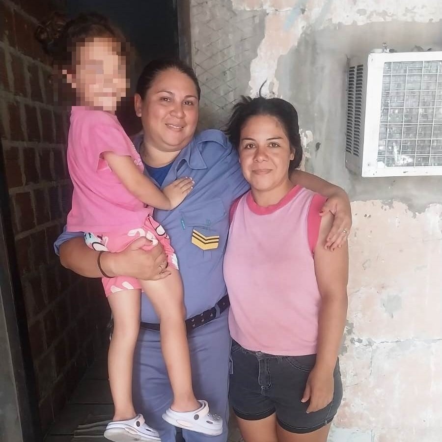Rápida intervención policial logró salvar la vida de una menor en el barrio Antenor Gauna