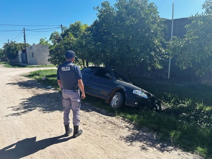 CONDUCCIÓN PELIGROSA: CONDUCTOR ALCOHOLIZADO TERMINÓ EN UN ZANJÓN EN EL BARRIO EL PORVENIR