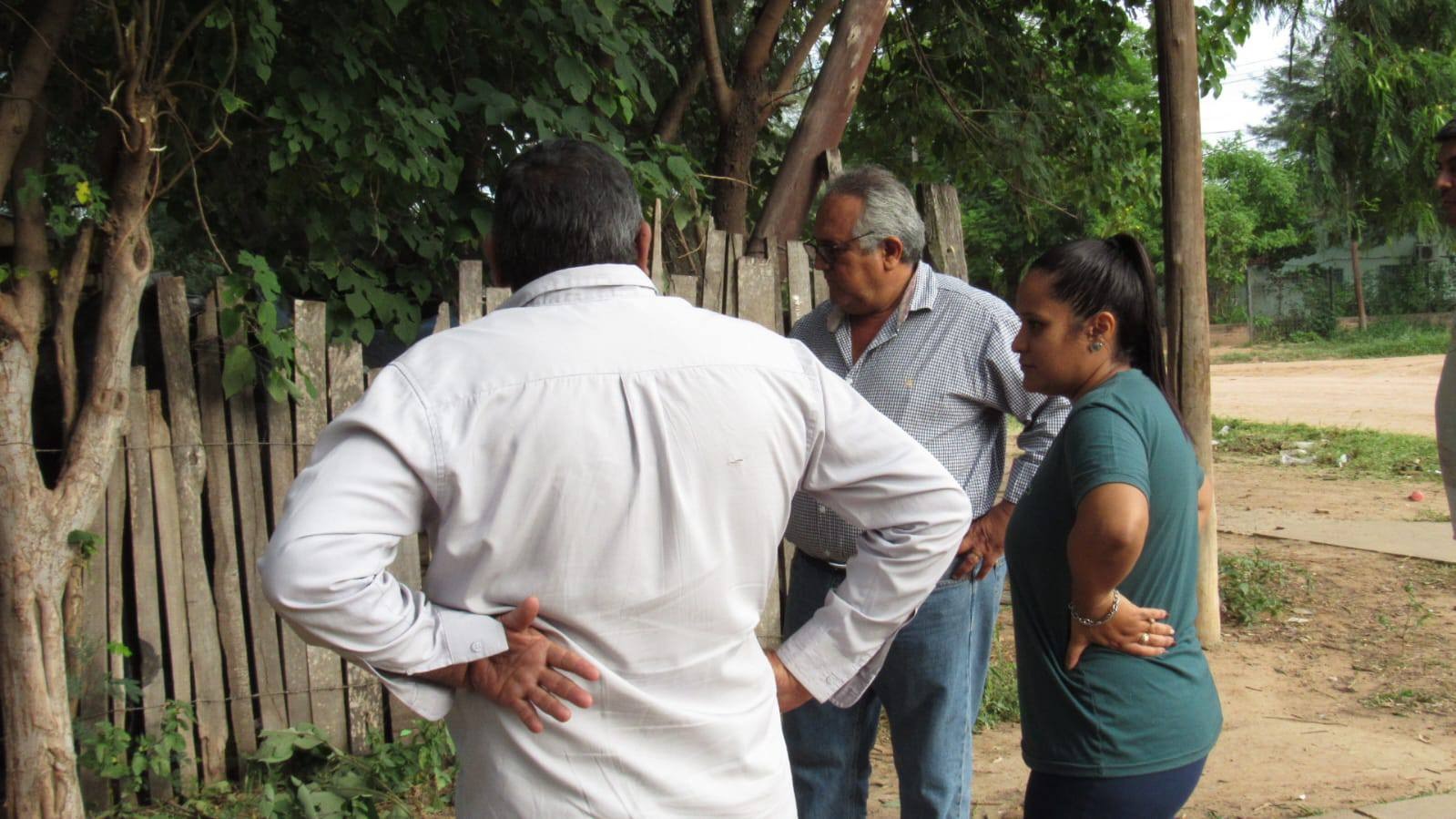 Rafael Nacif recorrió barrios de Ingeniero Juárez y supervisó trabajos municipales