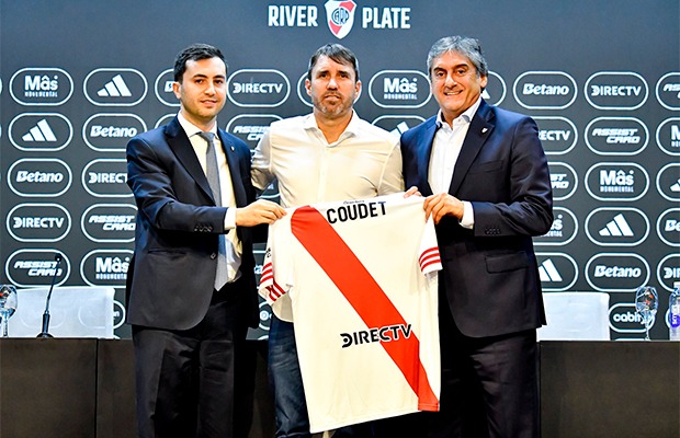 El Chacho volvió a casa: Eduardo Coudet es el nuevo DT de River