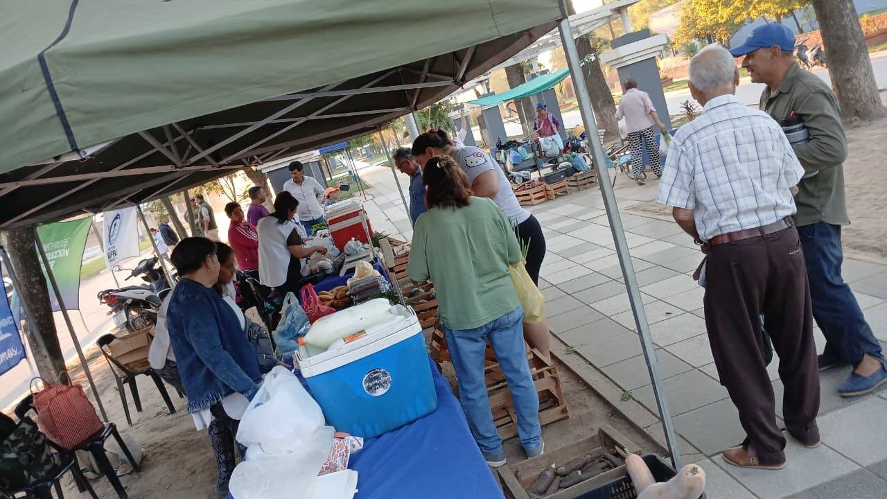 Riacho He Hé: continúa fortaleciéndose la Feria de Pequeños Productores con el apoyo de la gestión municipal