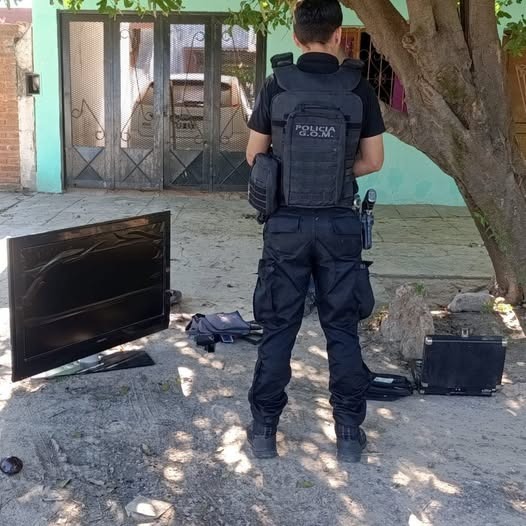 BARRIO EL RESGUARDO: DETIENEN A UN HOMBRE CON PEDIDO DE CAPTURA Y RECUPERAN OBJETOS ROBADOS