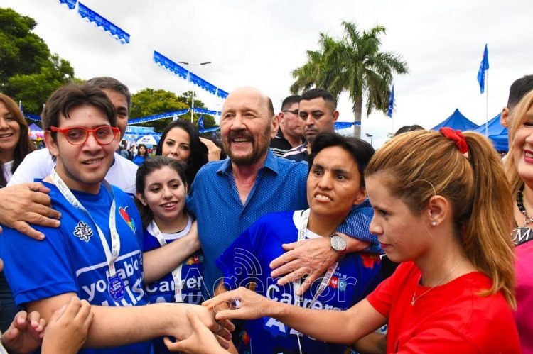 El Gobernador y el Vicegobernador acompañaron la “Carrera Azul”