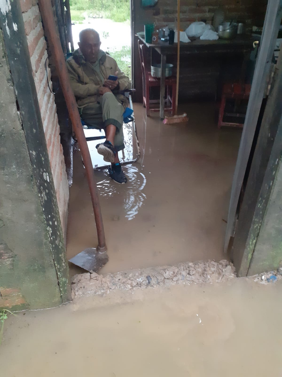 El Espinillo: entre el relato en redes y la realidad que se inunda