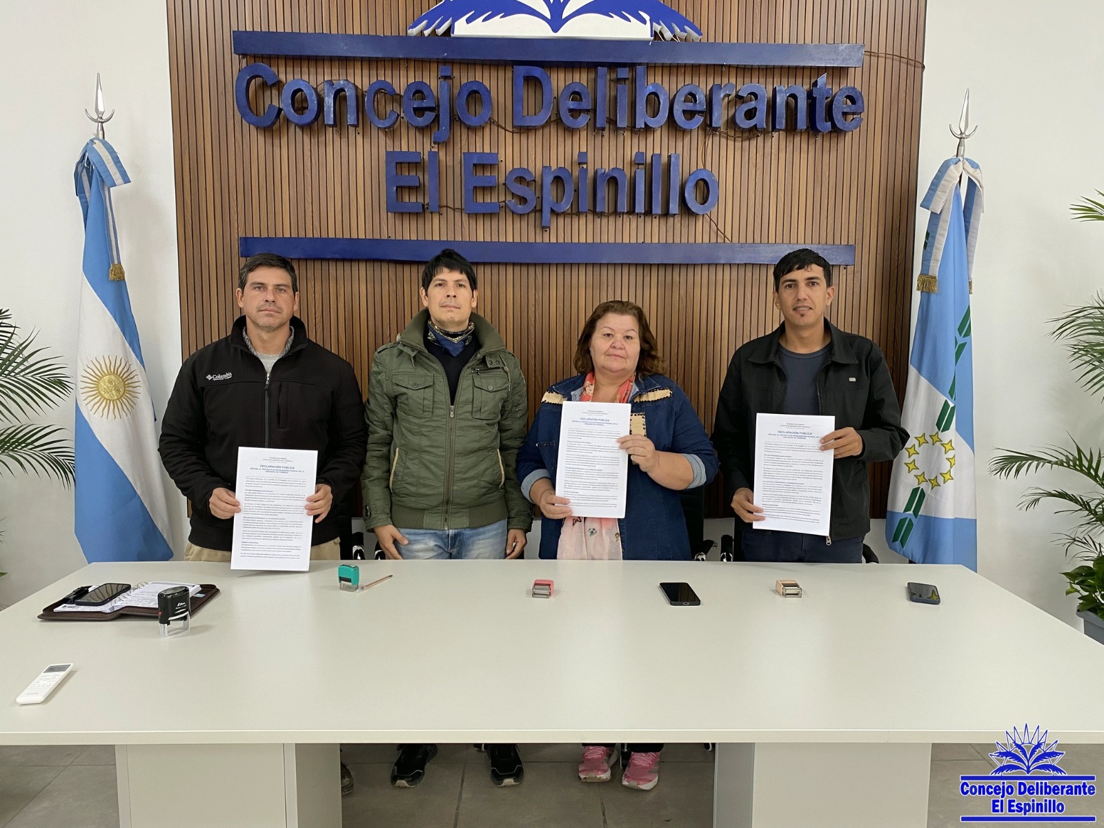 EL ESPINILLO : EN DEFENSA DE LA DEMOCRACIA Y LA AUTONOMÍA: EL PUEBLO FORMOSEÑO NO SE TOCA