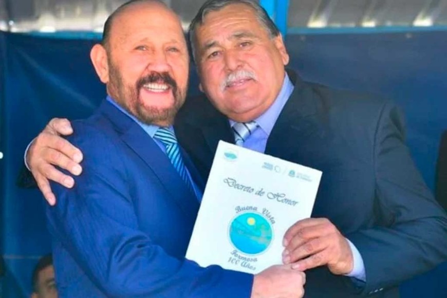 Buena Vista: Pereira otorga bono y refuerza su discurso de gestión ordenada