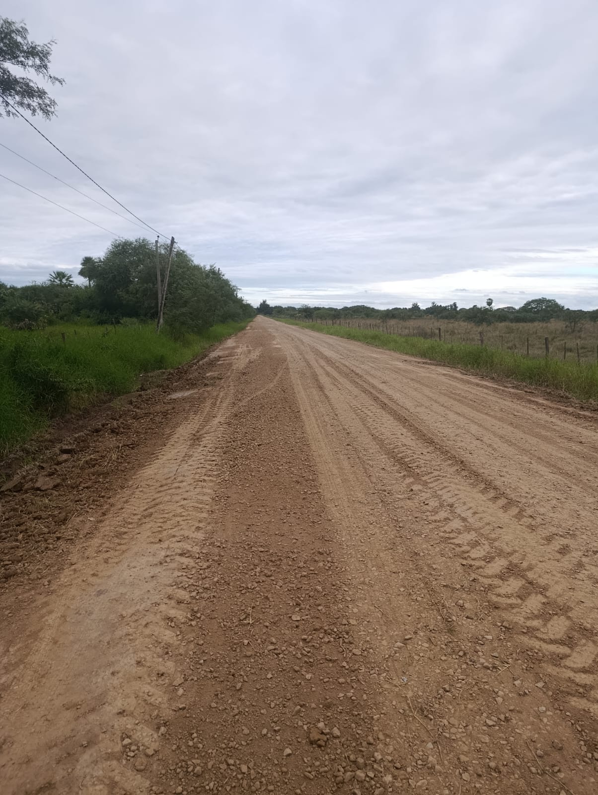 Apayerey: reparan el acceso principal tras las lluvias y vecinos reclaman obras en el interior del pueblo