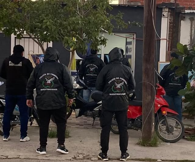 Allanaron y clausuraron una oficina por presuntas inversiones digitales irregulares en Formosa