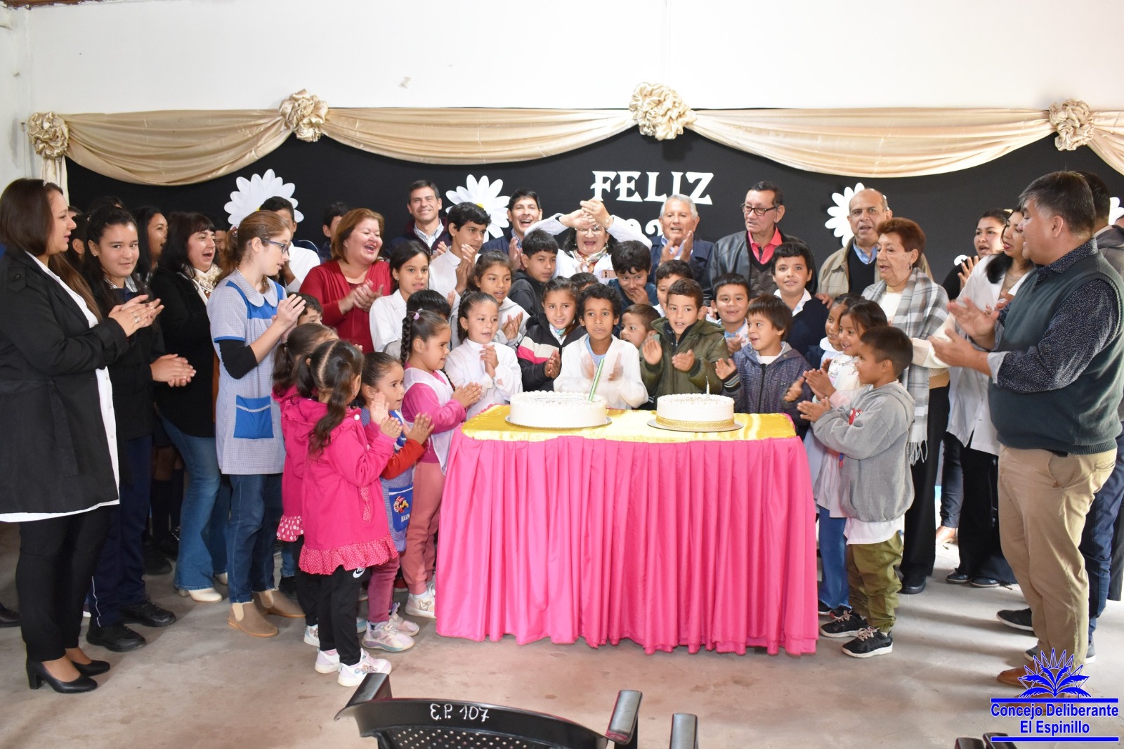 Concejales de El Espinillo presentes en el 92° aniversario de la E.P.E.P. N° 107