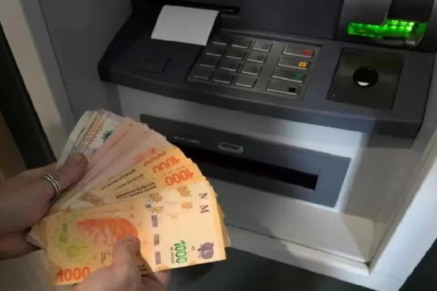 Un informe revela que 7 de cada 10 trabajadores argentinos gastan su sueldo en menos de 14 días