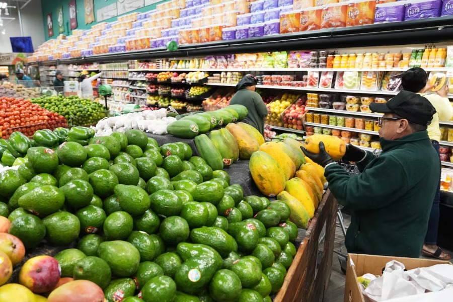 Consumo masivo bajó 3,8% en abril y acumula caída del 3,3% en el primer cuatrimestre