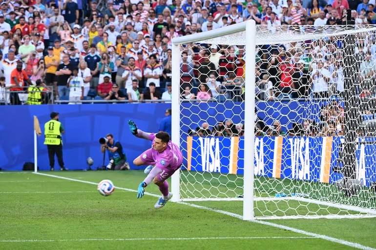 ¡Paraguay hizo historia! La Albirroja eliminó a Alemania y desató la locura nacional
