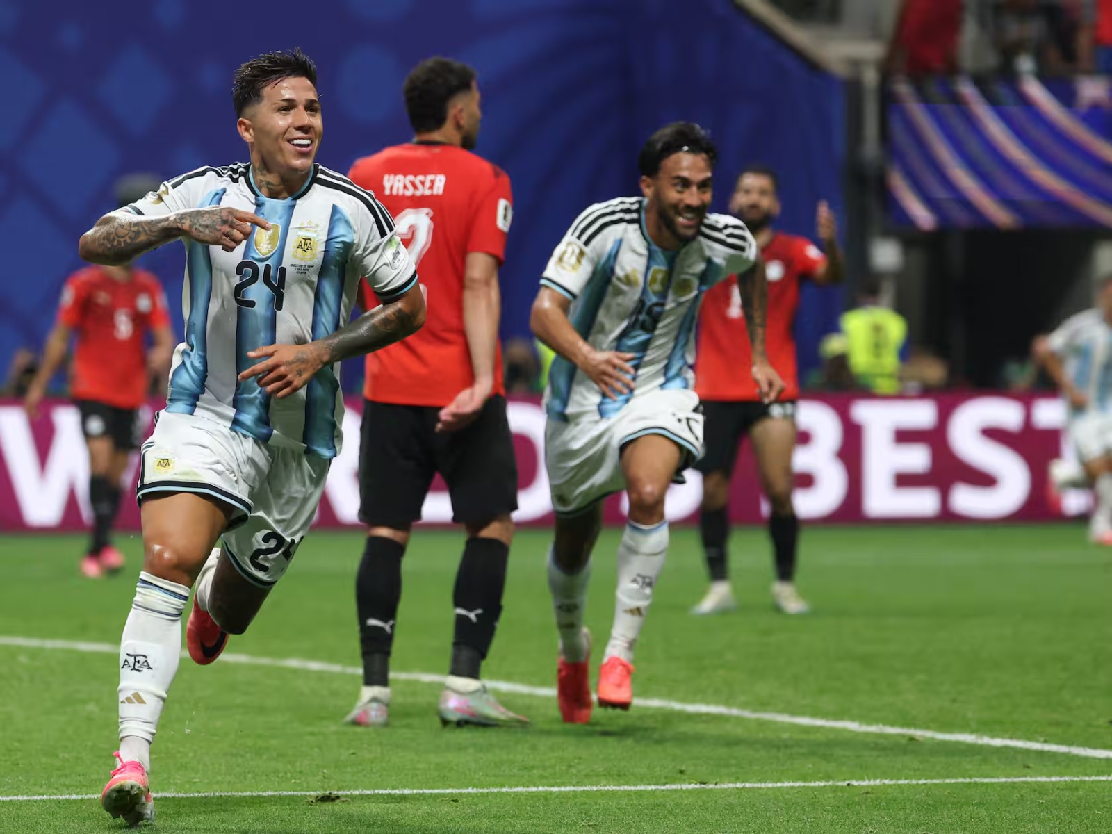 Argentina logró una remontada épica y sigue soñando con el bicampeonato