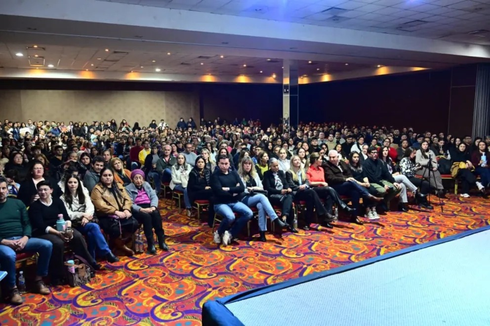 Con una convocatoria récord, más de 800 personas participaron del ciclo de capacitación “DALE” para fortalecer el espíritu emprendedor