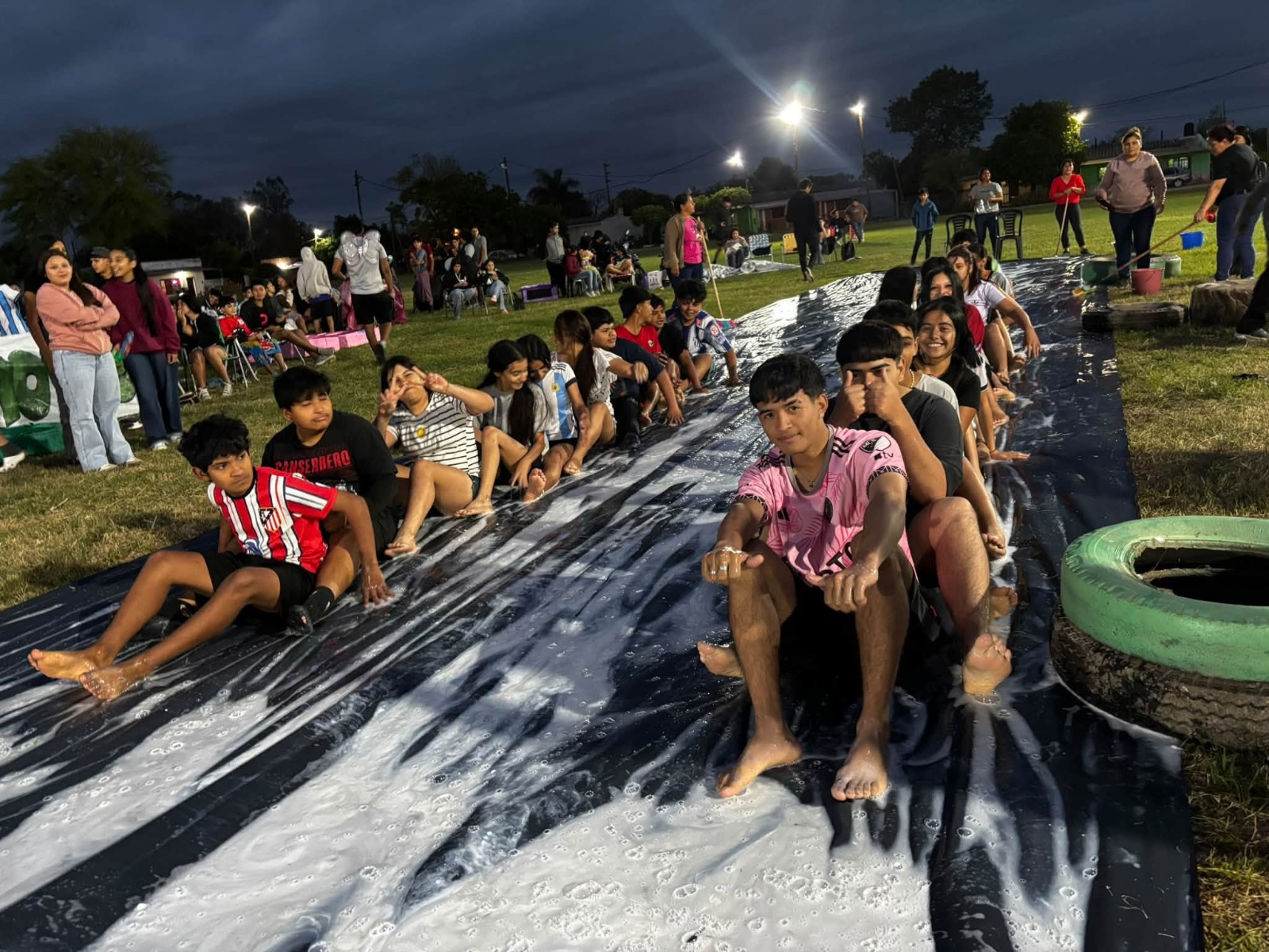 Güemes: la gestión municipal acompañó a los estudiantes en el cierre de la JuveParty