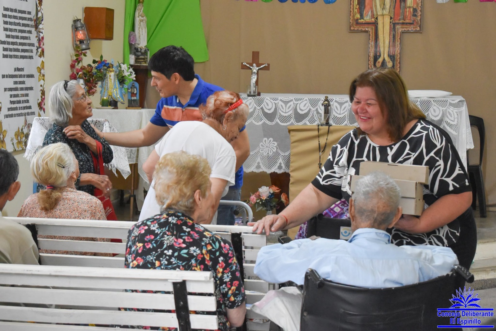 EN EL ESPINILLO, LA CERCANÍA CON LOS ADULTOS MAYORES SE TRANSFORMA EN HECHOS