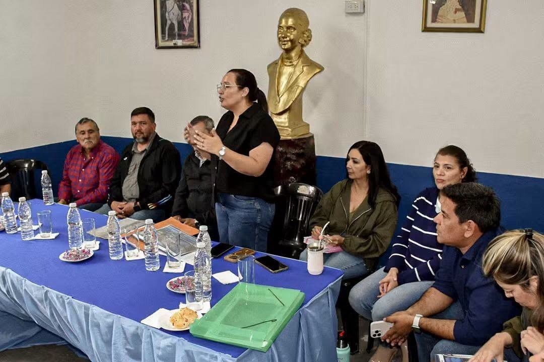 RUBÉN PEREIRA PARTICIPÓ EN PIRANÉ DE LA REUNIÓN ORGANIZATIVA DE LA 5.ª COPA GILDO INSFRÁN DE FÚTBOL FEMENINO